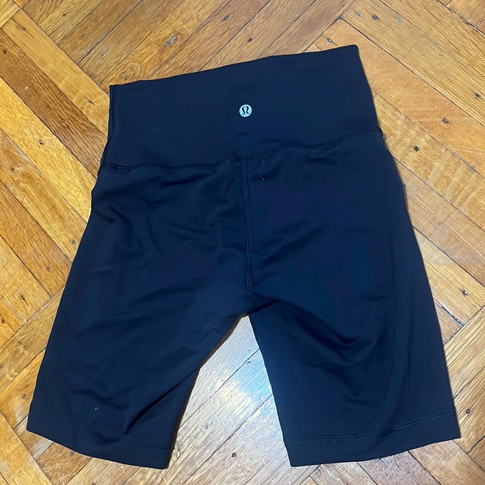 lululemon align high rise black shorts🤍
